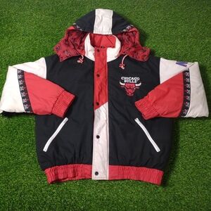 VINTAGE PRO PLAYER CHICAGO BULLS JACKET PUFFER COAT NBA JORDAN 90S VTG